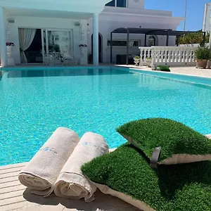 2* Pensionat White House Luxury Hospitality